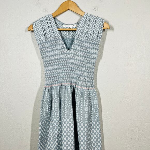 Max Studio Ruched Bust Y2K Flare Dress Sleeveless Mid Mod Print - M - Picture 2 of 4